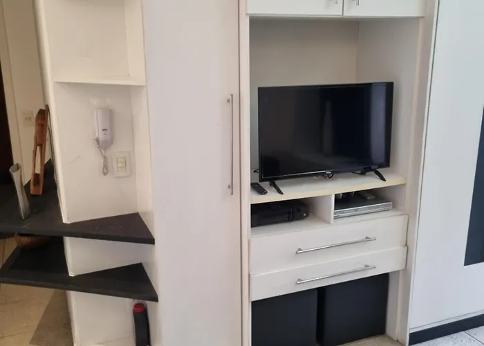 Flat Central